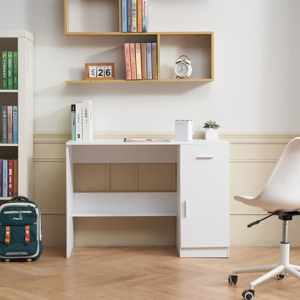 Kis íróasztal fiókkal, gyerekszobába való íróasztal, fa, egyszerű, fehér