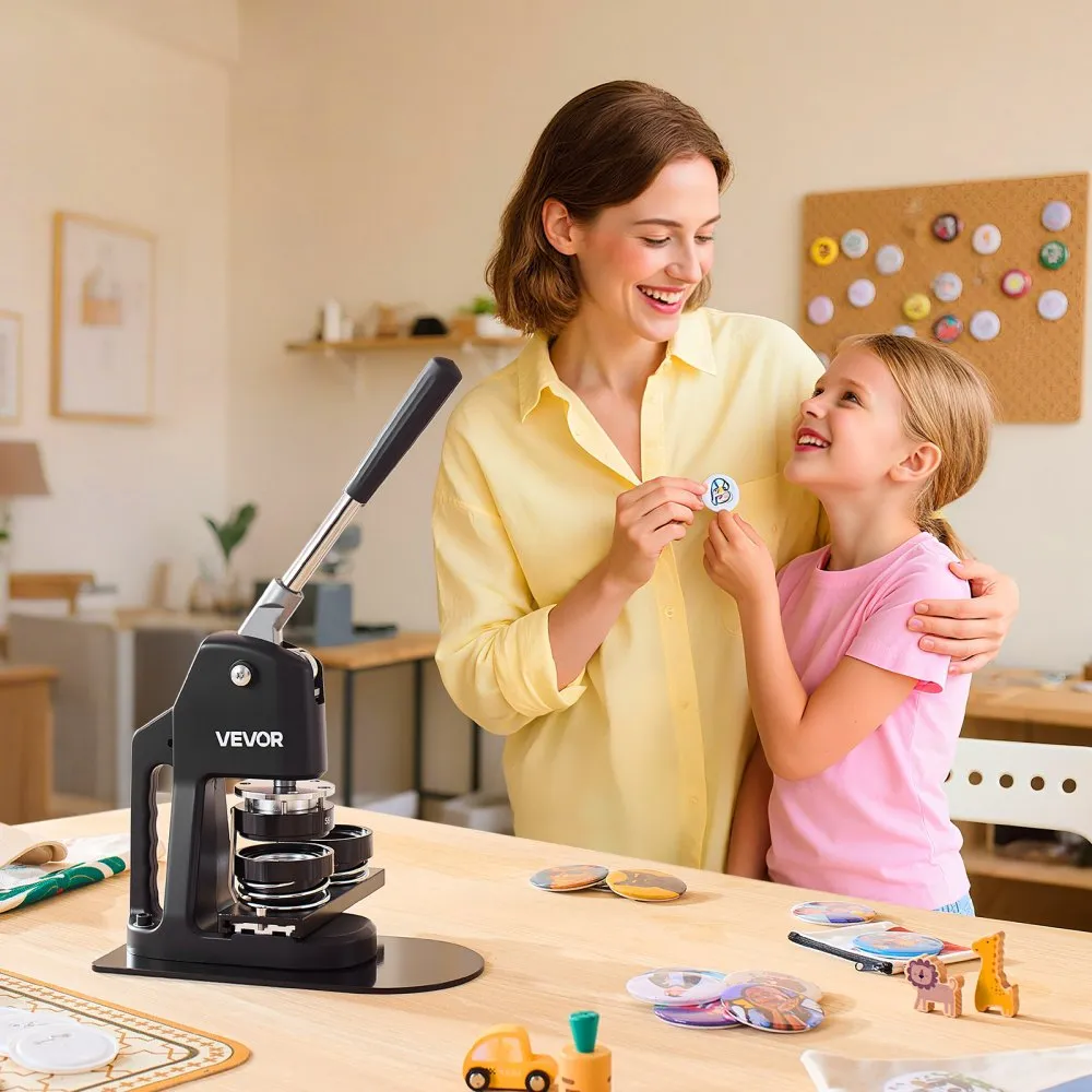 Gombkészítő gép, 32/58/75 mm 3 az 1-ben, műanyag gombostűkészítő 300 db-os gombalkatrésszel, körkivágóval és varázskönyvvel, megerősített ergonomikus fogantyúval, barkács kitűzőkhöz, személyre szabott gombostűkhöz, fekete