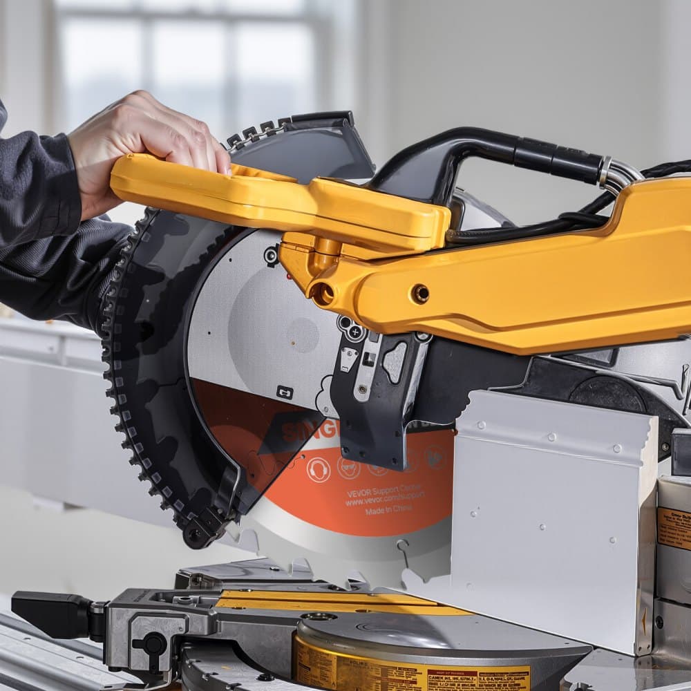 Körfűrészlap, 254 mm átmérő, 24 éles ötvözet fog, 15,875 mm-es tengely, finom felületkezelés, favágó lap körfűrészhez, zajcsökkentő hőkivezető nyílásokkal, rétegelt lemez, OSB, keményfa vágásához