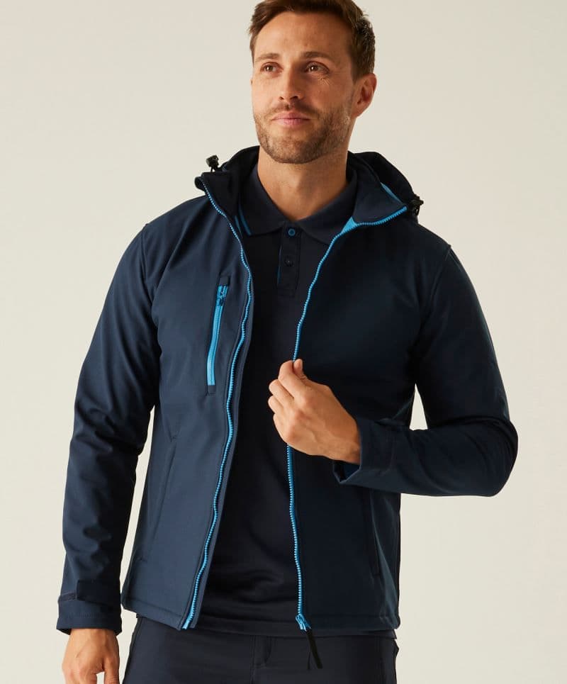 Regatta | TRA 701 - 3 rétegű softshell kabát kapucnival "Venturer"